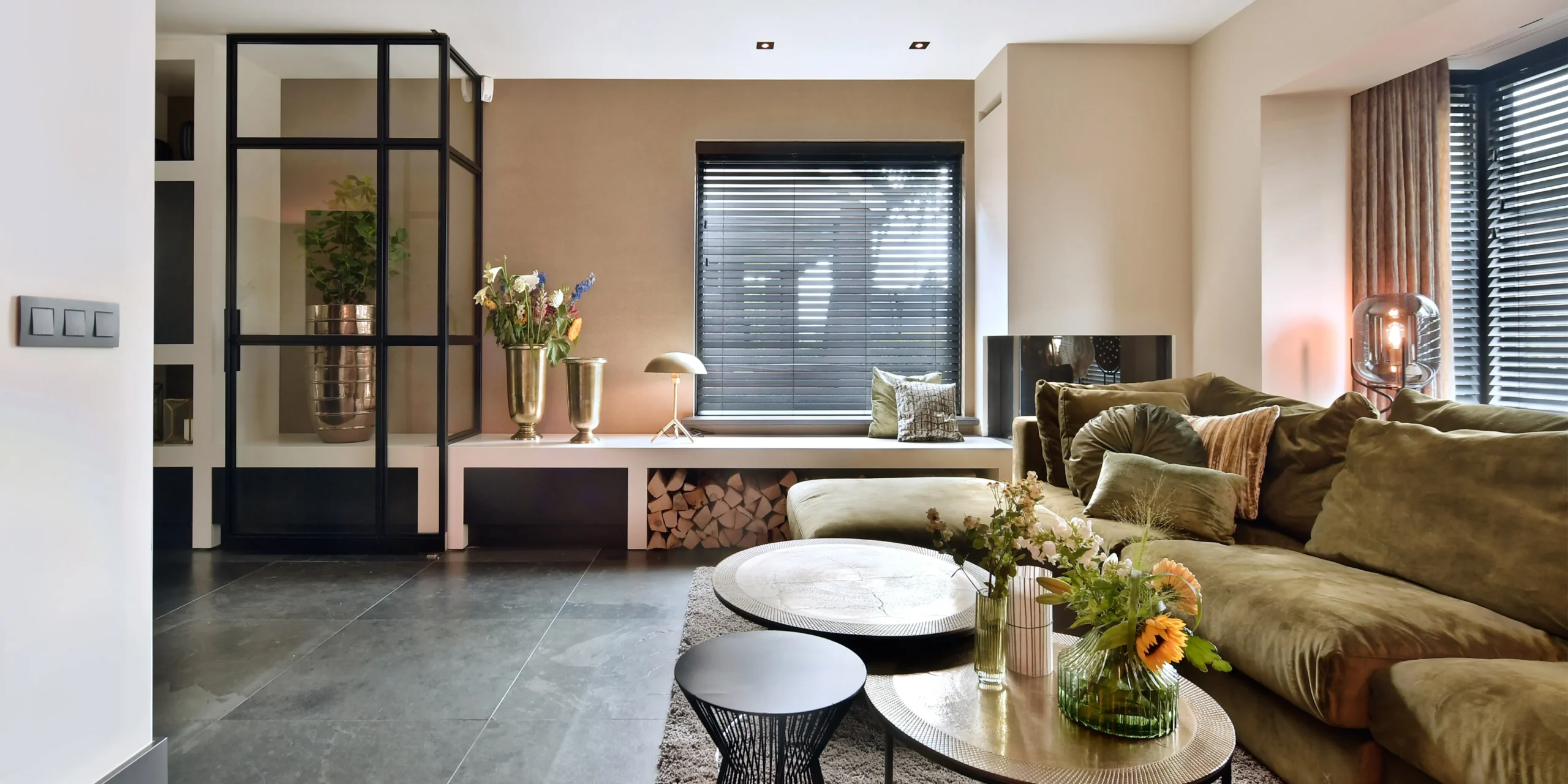 Wohn-esszimmer Verkäufe -WOHN-ESSZIMMER Verkäufe k 22 scaled